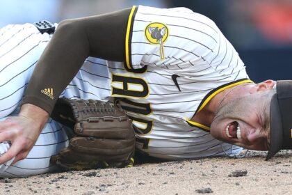 Padres' Jason Adam, the pitcher the Dodgers can't score against, is out for the season